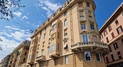 Laboratorio di 483 m² in Genova (16122)