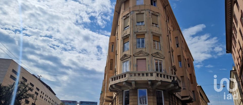 Laboratorio di 483 m² in Genova (16122)