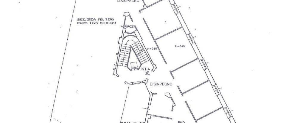 Laboratorio di 483 m² in Genova (16122)