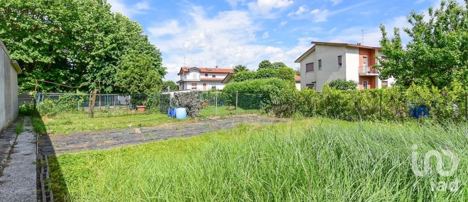 Bilocale di 73 m² a Meda (20821)