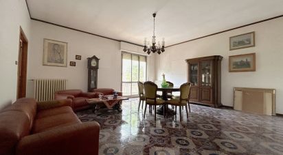 Appartamento 5 locali di 180 m² a Civitanova Marche (62012)