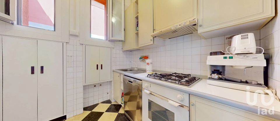 Appartamento 9 locali di 204 m² a Arenzano (16011)