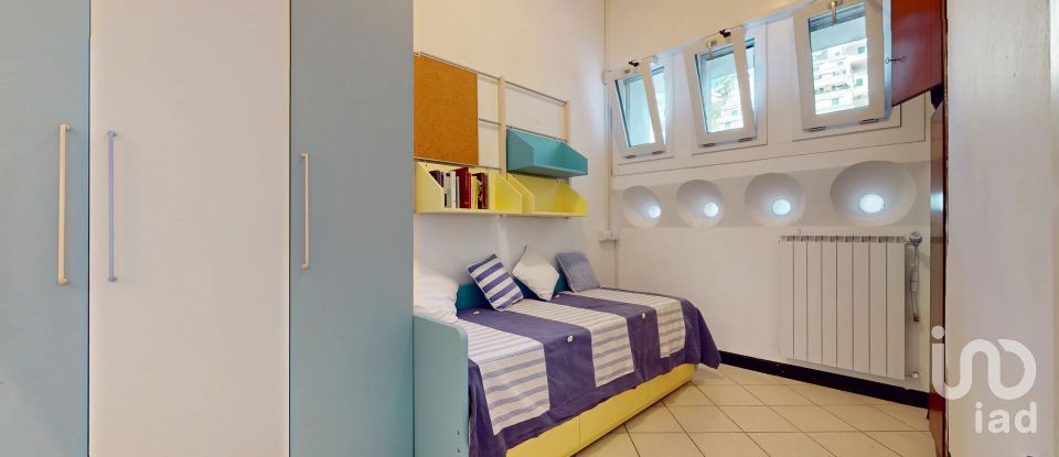 Appartamento 9 locali di 204 m² a Arenzano (16011)