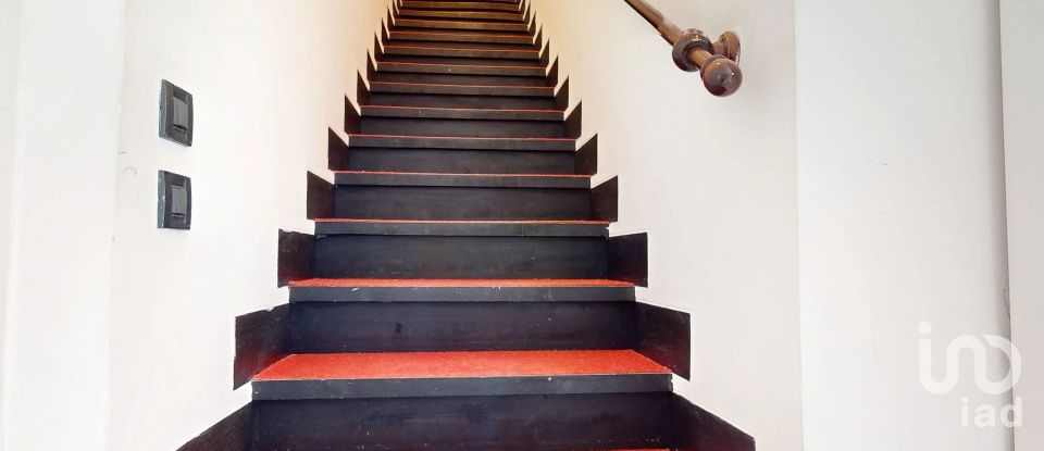 Appartamento 9 locali di 204 m² a Arenzano (16011)