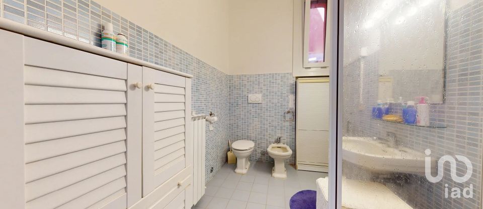 Appartamento 9 locali di 204 m² a Arenzano (16011)