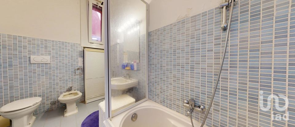 Appartamento 9 locali di 204 m² a Arenzano (16011)