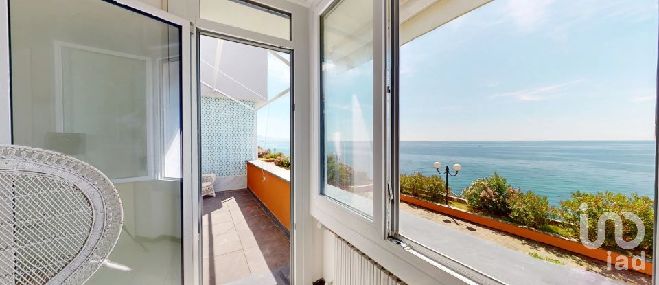 Appartamento 9 locali di 204 m² a Arenzano (16011)
