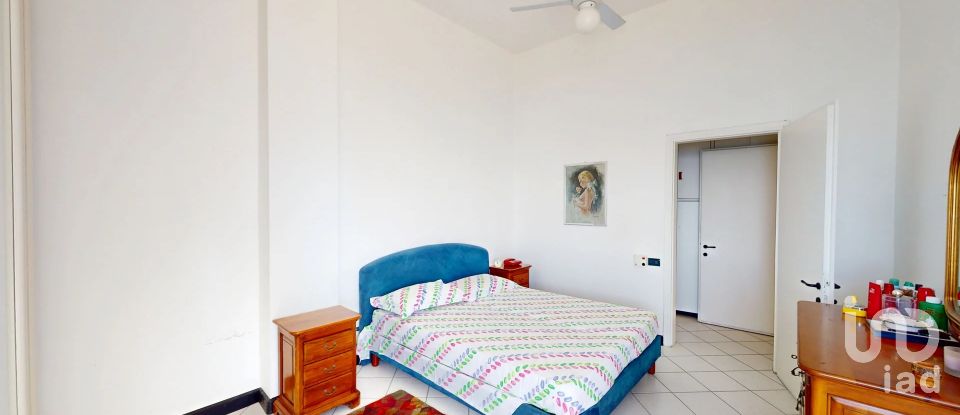 Appartamento 9 locali di 204 m² a Arenzano (16011)