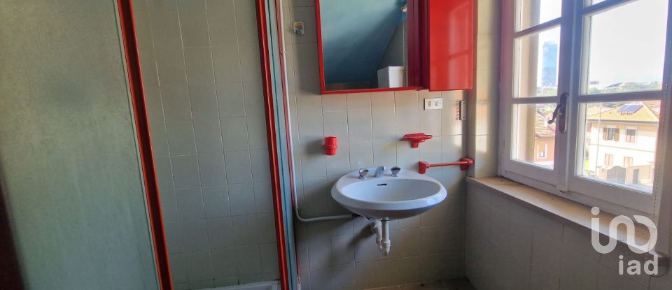 Three-room apartment of 98 m² in Torino (10133)