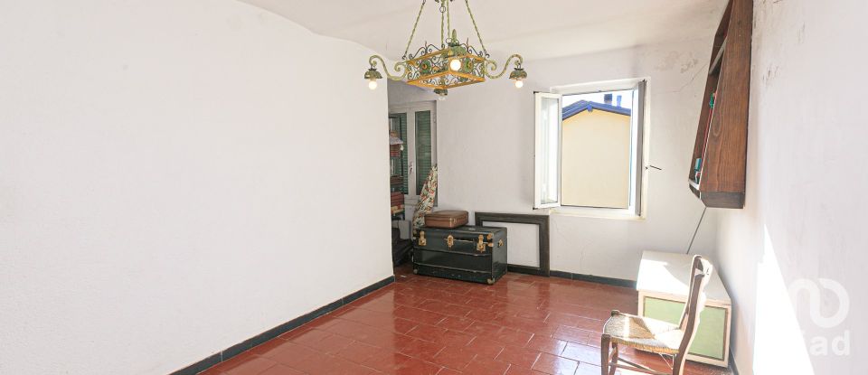 Casa indipendente 10 locali di 300 m² in Carpeneto (15071)