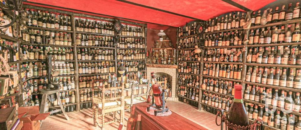 Casa indipendente 10 locali di 300 m² in Carpeneto (15071)