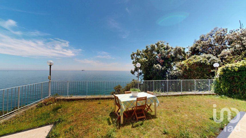 Apartment 6 rooms of 120 m² in Arenzano (16011)