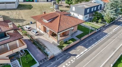 Casa indipendente / Villa 7 locali di 270 m² in Argenta (44011)