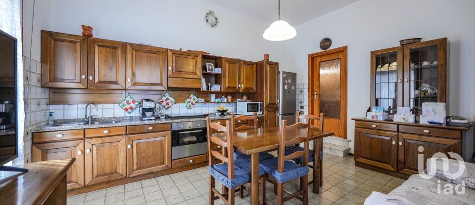 Casa indipendente / Villa 7 locali di 270 m² in Argenta (44011)