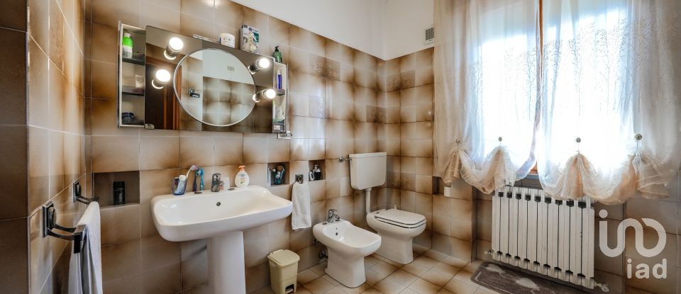 Casa indipendente / Villa 7 locali di 270 m² in Argenta (44011)
