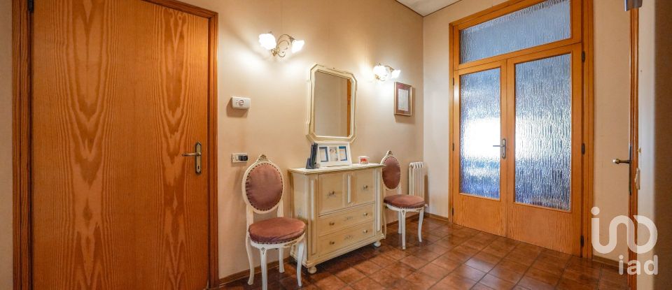 Casa indipendente / Villa 7 locali di 270 m² in Argenta (44011)