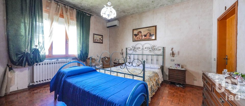 Casa indipendente / Villa 7 locali di 270 m² in Argenta (44011)
