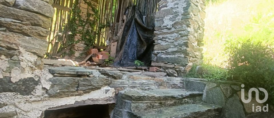 Rustico 6 locali di 150 m² in Mezzenile (10070)