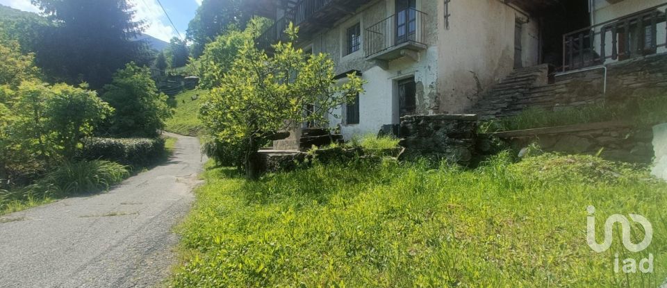 Rustico 6 locali di 150 m² in Mezzenile (10070)