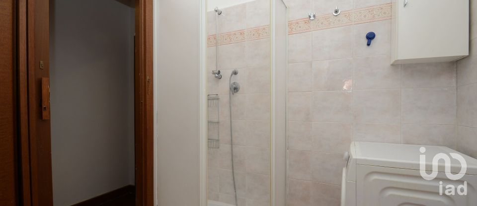 Three-room apartment of 85 m² in Roma (00174)