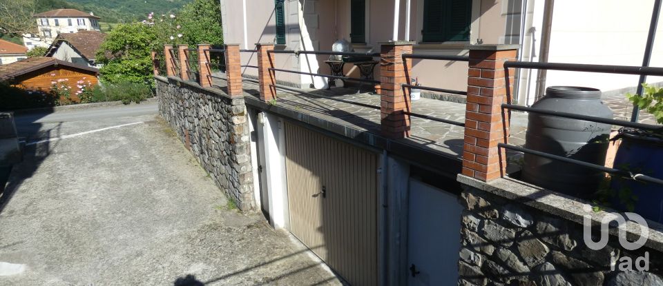 Casa indipendente / Villa 8 locali di 150 m² in Varese Ligure (19028)