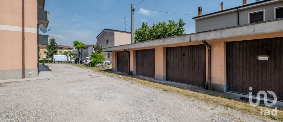 Negozio / locale commerciale di 95 m² in Goito (46044)