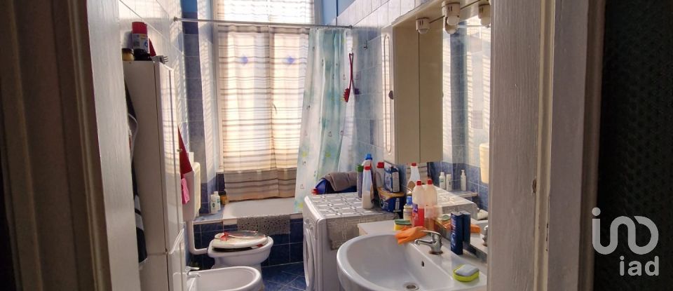 Two-room apartment of 70 m² in Torino (10139)