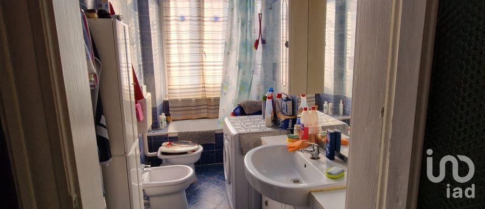 Two-room apartment of 70 m² in Torino (10139)