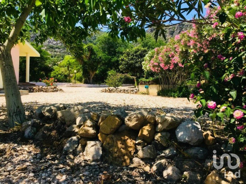 Block of flats in Siniscola (08020) of 1,035 m²