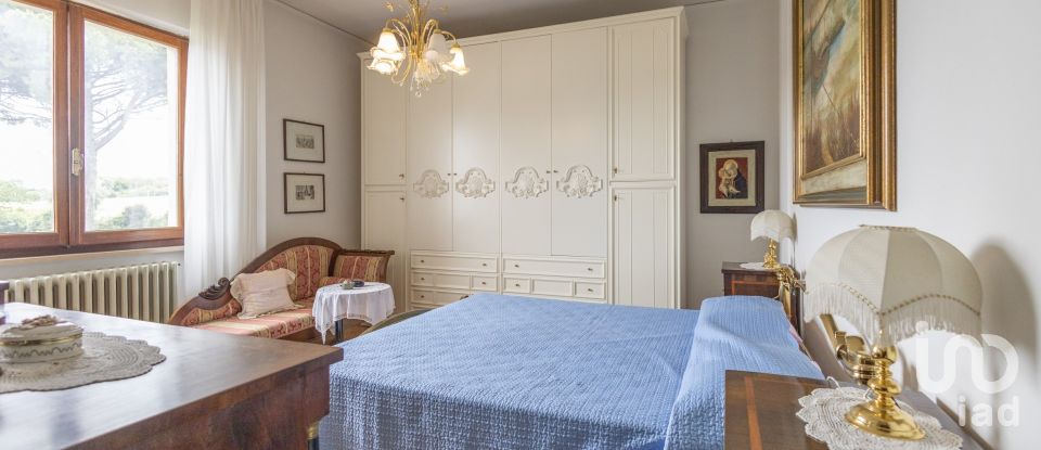 Casa indipendente / Villa 11 locali di 260 m² in Appignano (62010)