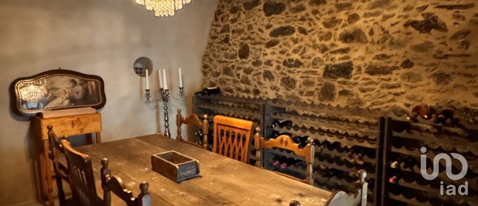 Casa indipendente / Villa 9 locali di 260 m² in Murialdo (17013)