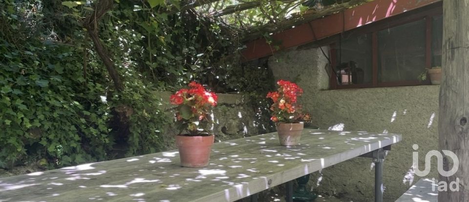 Casa indipendente / Villa 9 locali di 260 m² in Murialdo (17013)