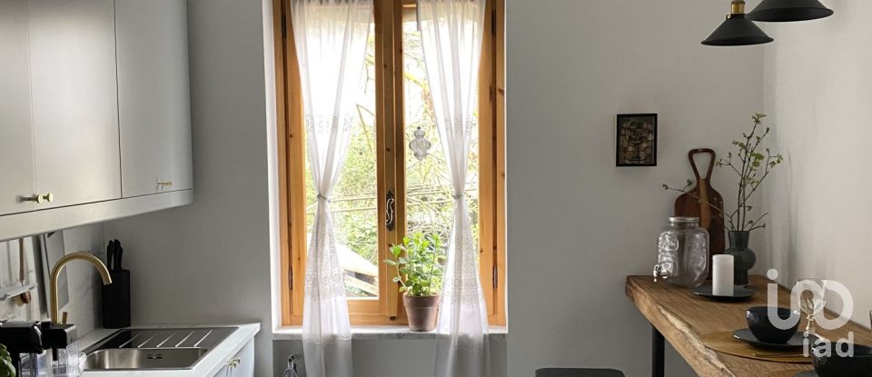 Casa indipendente / Villa 9 locali di 260 m² in Murialdo (17013)