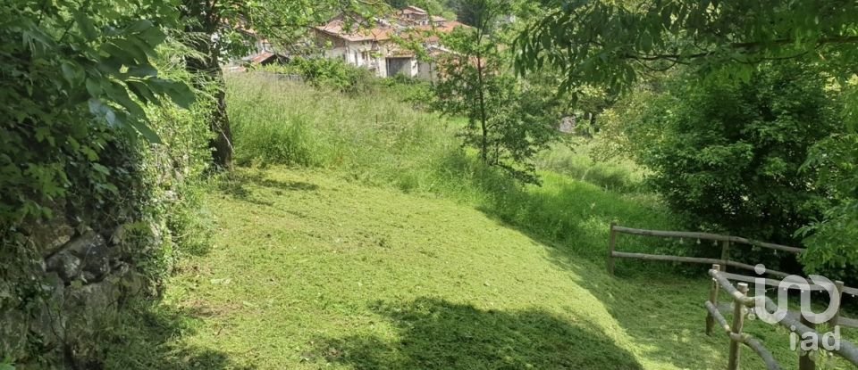 Casa indipendente / Villa 9 locali di 260 m² in Murialdo (17013)