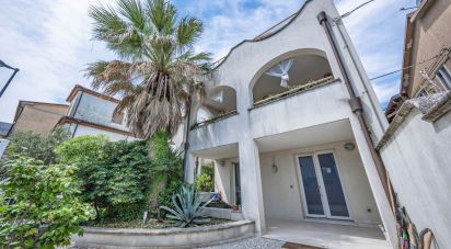 Casa indipendente / Villa 7 locali di 196 m² in Comacchio (44022)