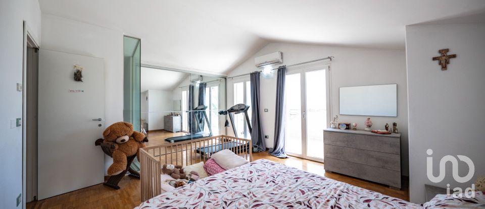 Casa indipendente / Villa 7 locali di 196 m² in Comacchio (44022)