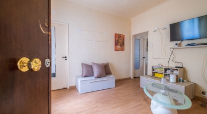 Apartment 5 rooms of 55 m² in Genova (16161)