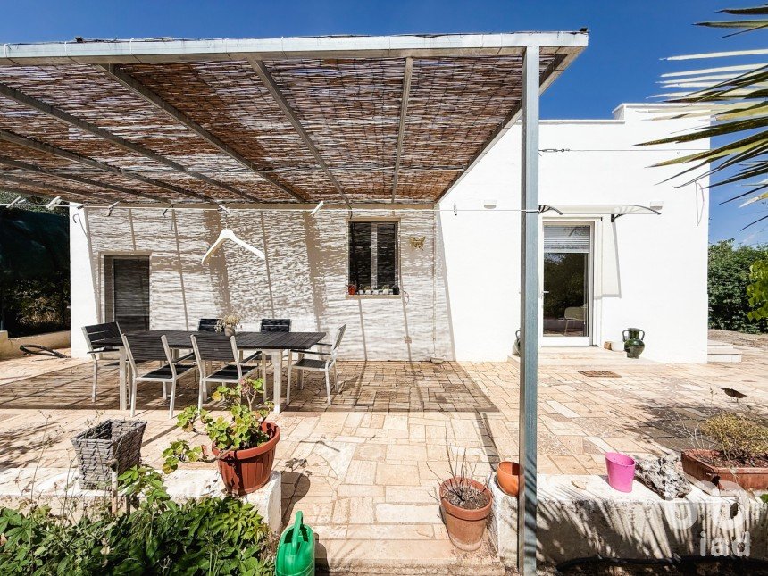 Farm 0 rooms of 100 m² in Ceglie Messapica (72013)