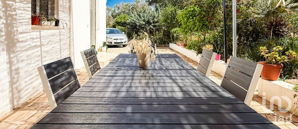 Farm 0 rooms of 100 m² in Ceglie Messapica (72013)