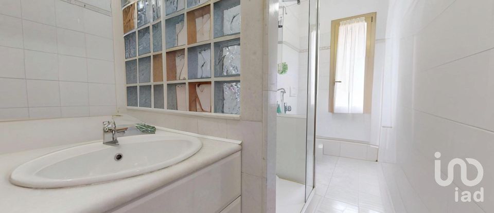 Appartamento 5 locali di 100 m² a Arenzano (16011)