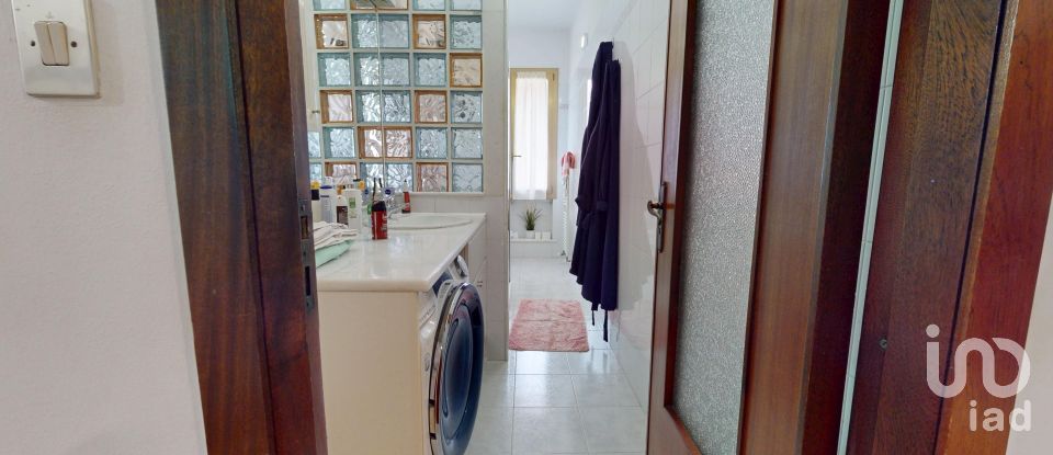 Appartamento 5 locali di 100 m² a Arenzano (16011)