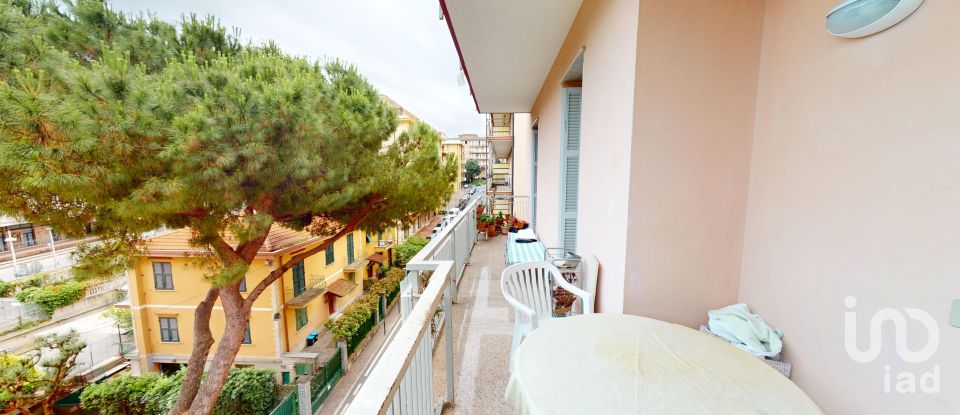 Appartamento 5 locali di 100 m² a Arenzano (16011)