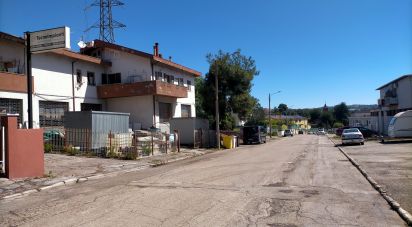 Capannone di 340 m² in Ancona (60131)