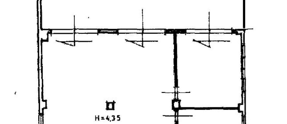 Capannone di 340 m² in Ancona (60131)