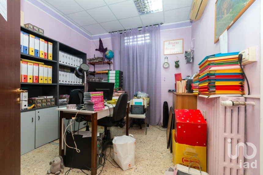 Negozio / locale commerciale di 50 m² in Torino (10126)