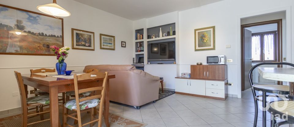 Three-room apartment of 72 m² in Montelupone (62010)