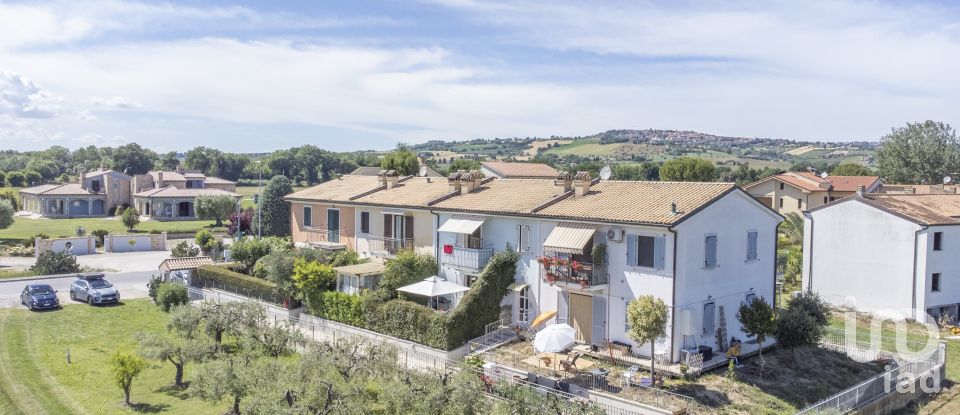 Three-room apartment of 72 m² in Montelupone (62010)