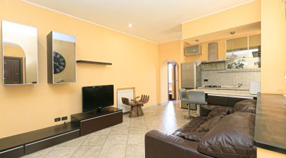 Trilocale di 70 m² a Genova (16127)