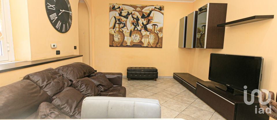 Trilocale di 70 m² a Genova (16127)
