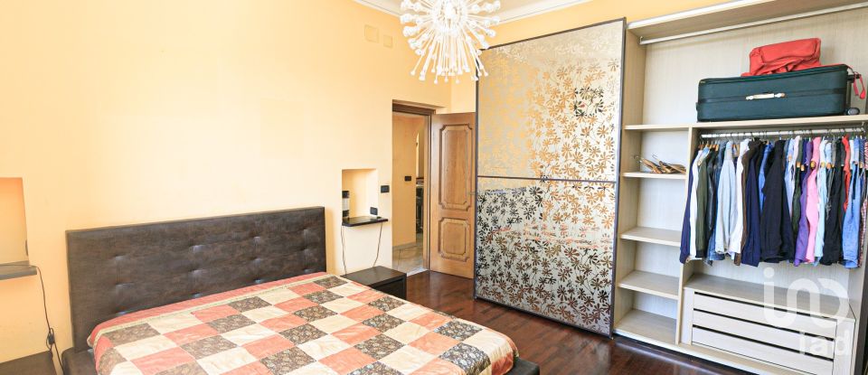 Trilocale di 70 m² a Genova (16127)